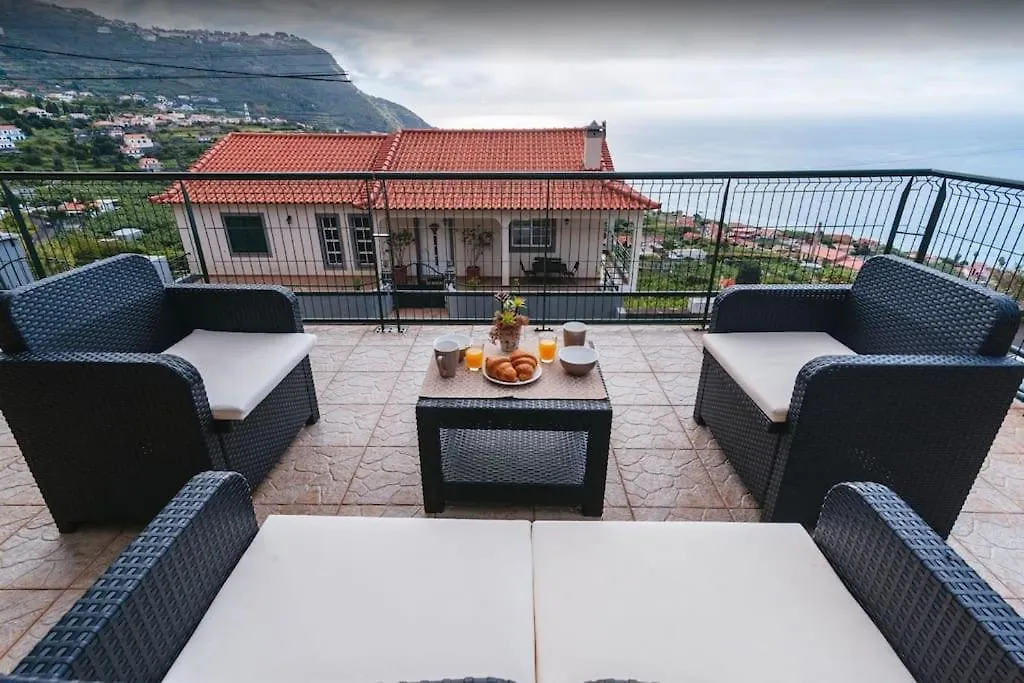 2 Bedroom Apartment In Calheta アルコ・ダ・カリェタ