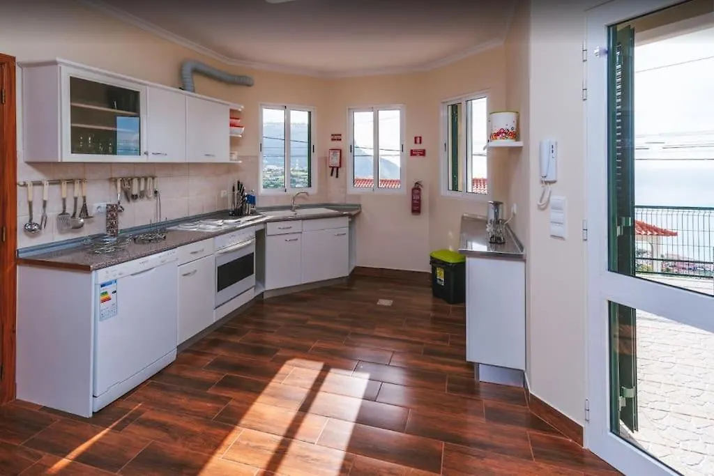 2 Bedroom Apartment In Calheta Arco da Calheta  0*, Arco da Calheta (Madeira)